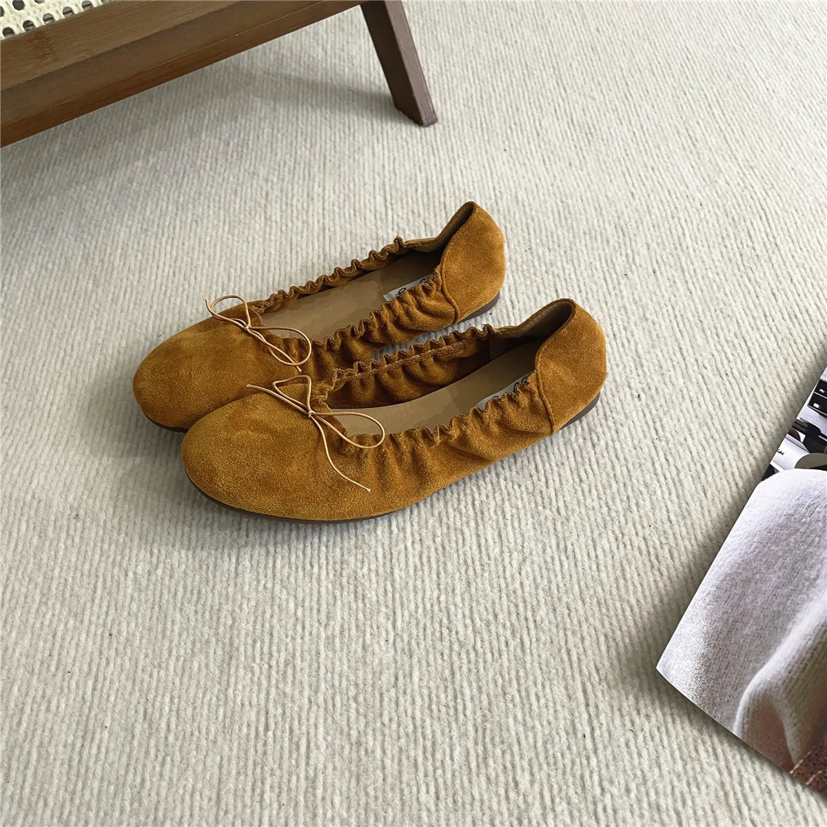 Suede Retro Bowknot Round Toe Flat Shoes Soft Sole Comfort