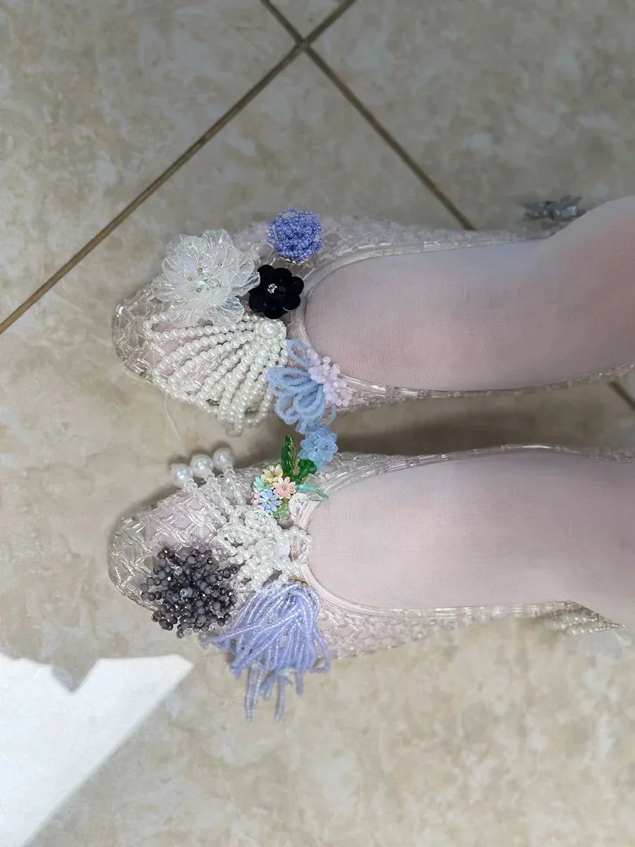 style pointed-toe open-toe sandals with flat sole
