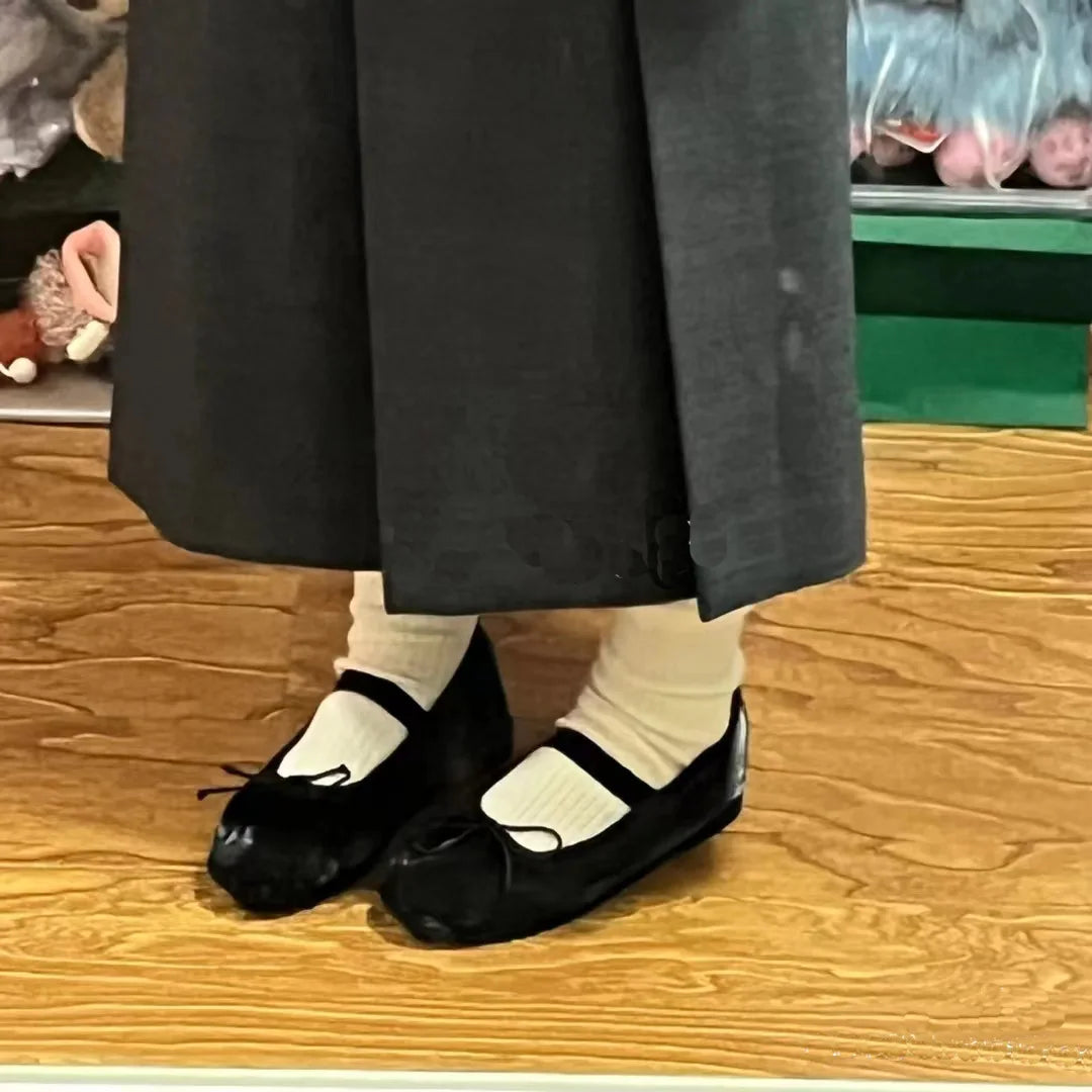 Rarely-seen ballet shoes