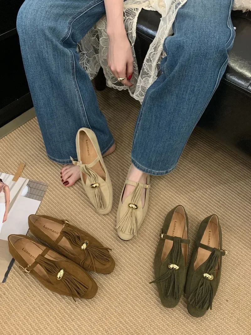 Metal Decoration Tassel Design Flats Comfortable Faux Suede Soft Sole Loafers Retro T Strap Buckle Mary Jane Shoes