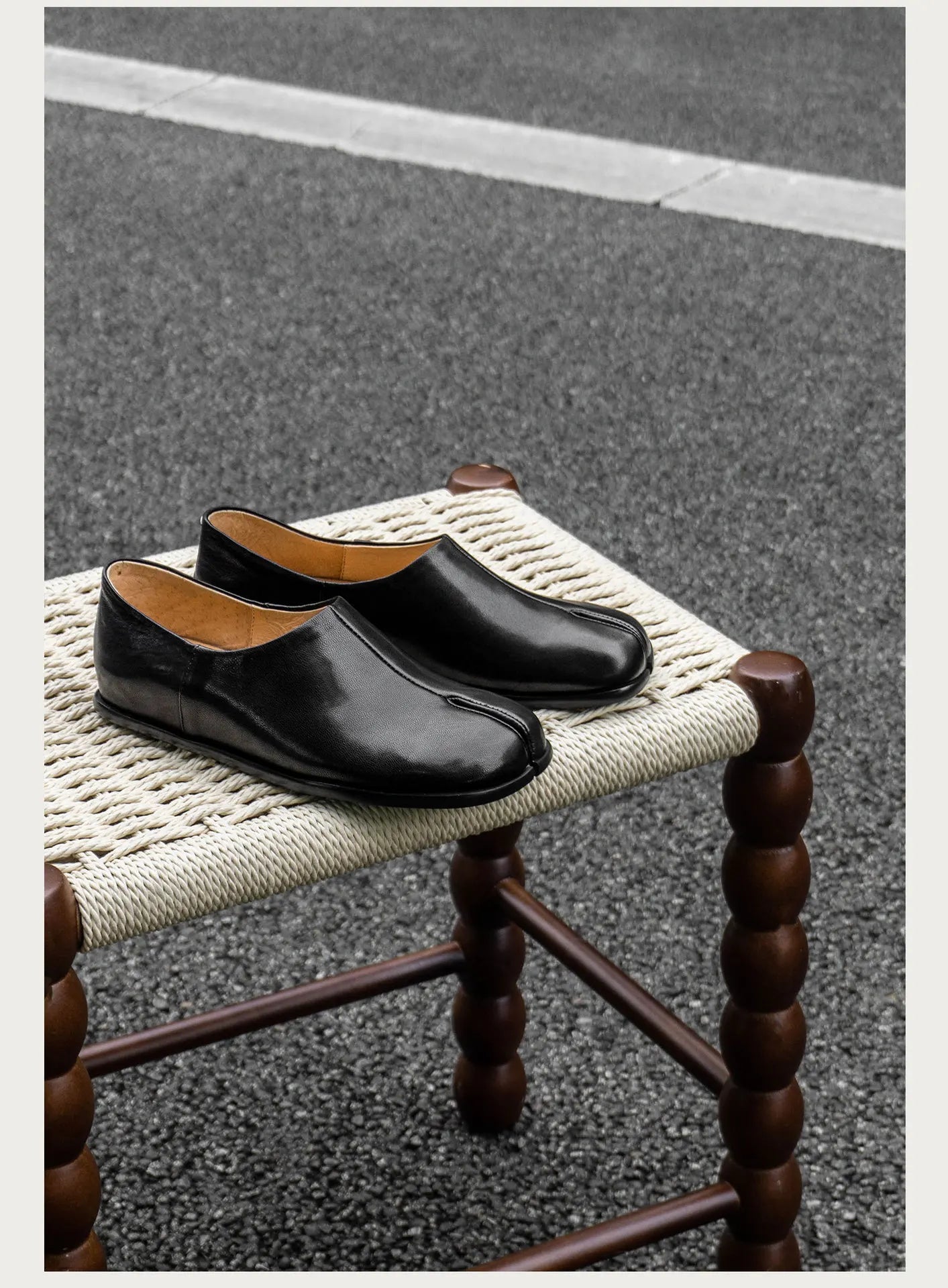 Tabi Shoes Style Split Toe Flat Shoes Genuine Leather Style Loafers