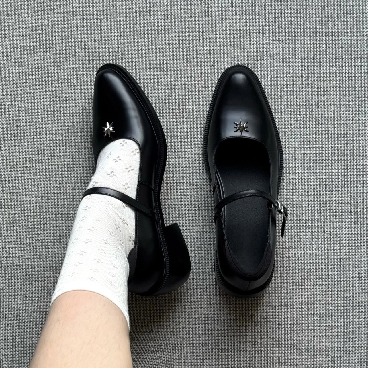 Shallow Mouthed Mary Jane Shoes Thick Heel with A Single Button Leather Shoes Metal Decorative Leisure Flat Shoes