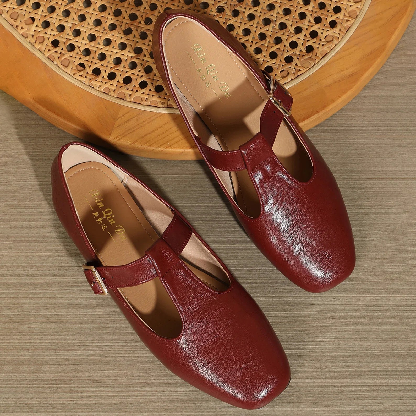Slip On T-Strap Mary Jane Flats Comfy Round Toe Flat Shoes
