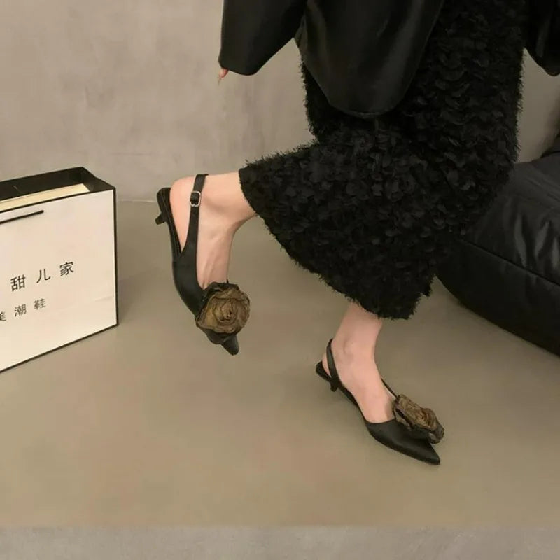 Flower Sandals Elegant Satin Mule Shoes Pointed Toe Pumps Low Heel Flowers Slingback Sandals