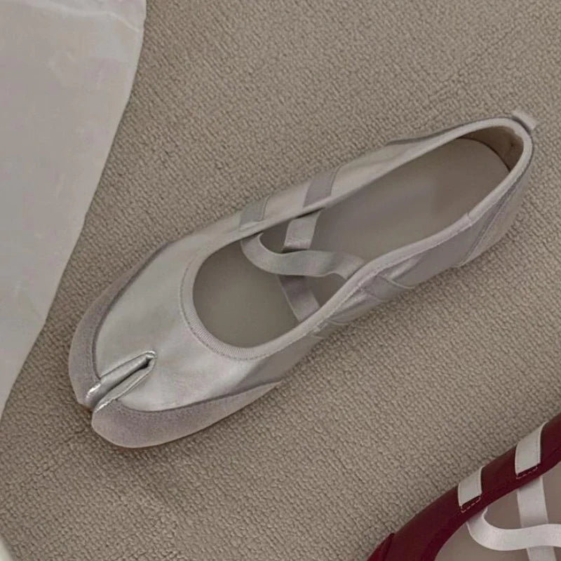 Split-Toe Casual Ballet Flats Shoes Pu Leather Cross Band Mary Janes Shoes Streetwear Elegant Loafers