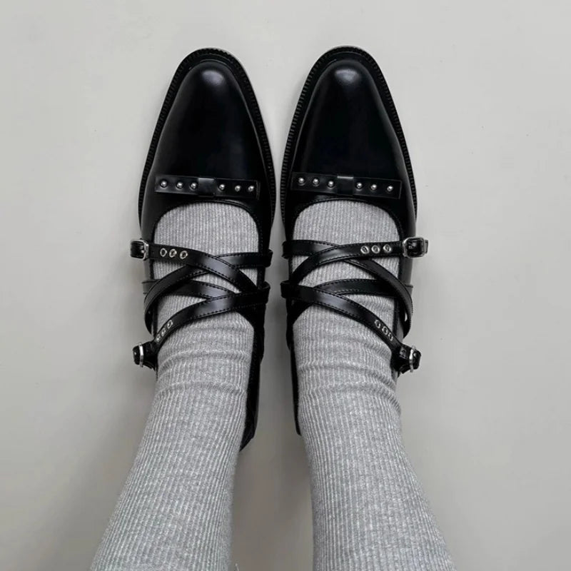 Roman Style Pointed Toe Shoes Mid Heels Rivet Single Shoes Elegant Versatile