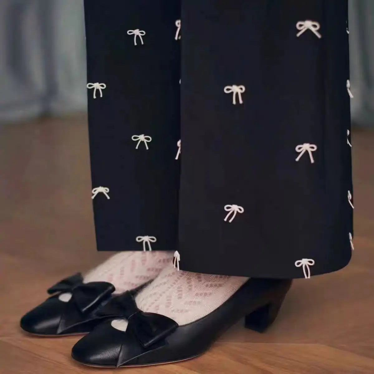 Four Seasons Wear Bowknot Decorative Thick Heel Single Shoes French Temperament Shoes Shallow Toe Slip On