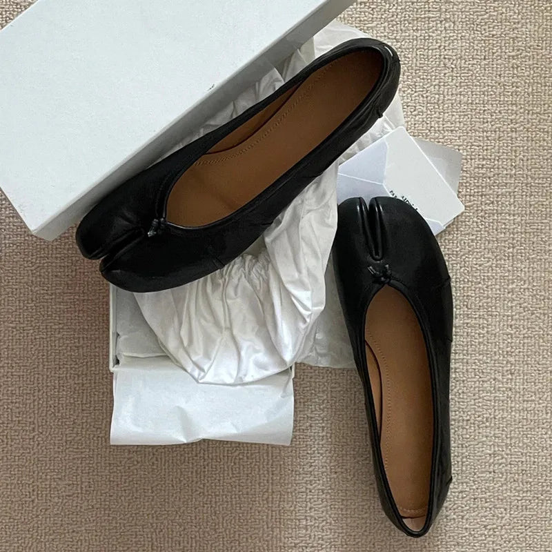 Split Toe Ballet Flats Tabi Shoes Casual Slip-on Loafers Pleated Leather Espadrilles Zapatillas Mujer