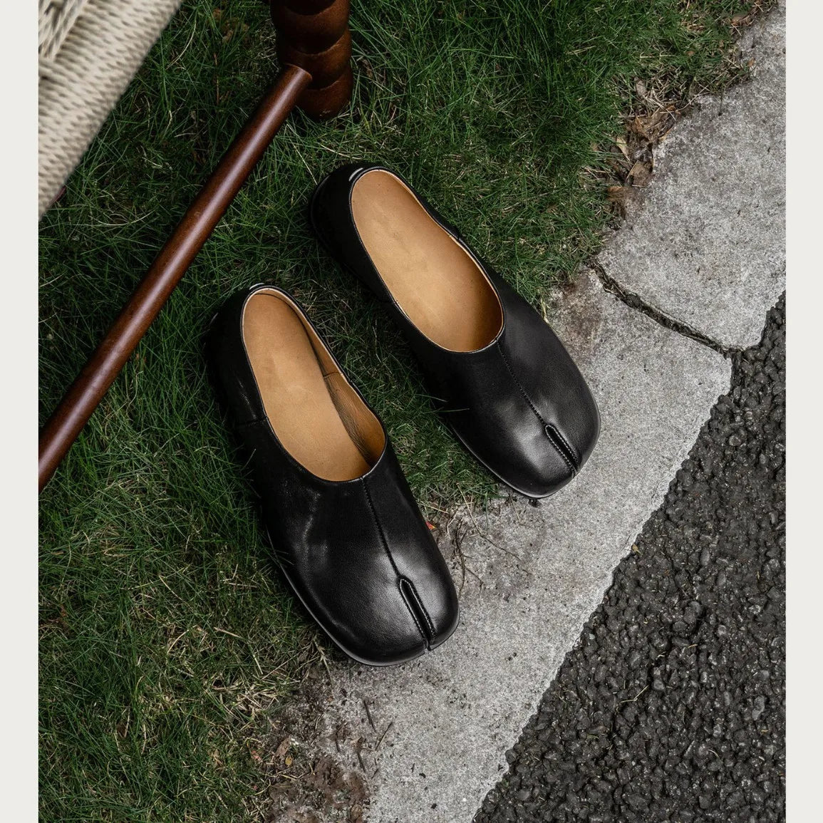 Tabi Shoes Style Split Toe Flat Shoes Genuine Leather Style Loafers