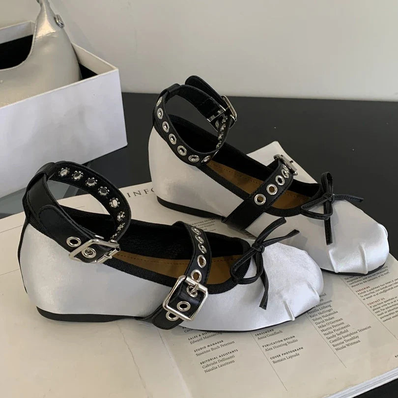 Rivet Ballerina Shoes Flat Mules Shoes Fashions Round Toe Skeleton Ballet Shoes Casual Metal Decoration Mary Jane Pumps