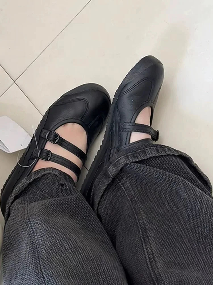 Vintage Round Toe Shallow Mouth Velcro Sports Flat Ballet Shoes Mary Jane Shoes German Training Shoes