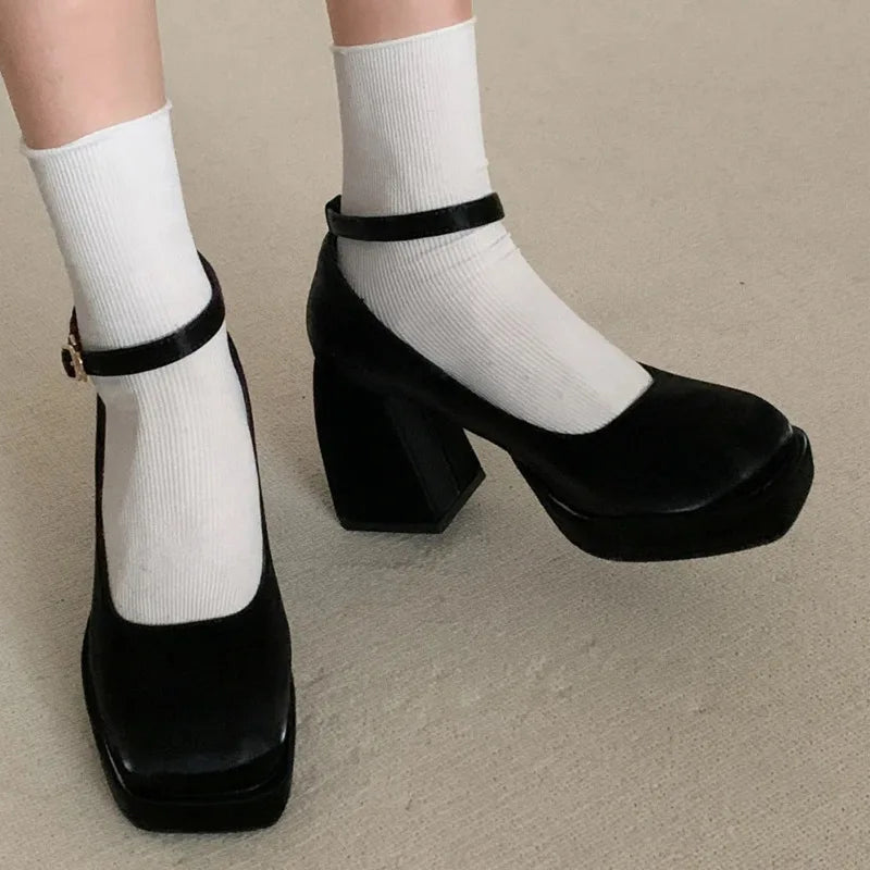Black Platform Pumps