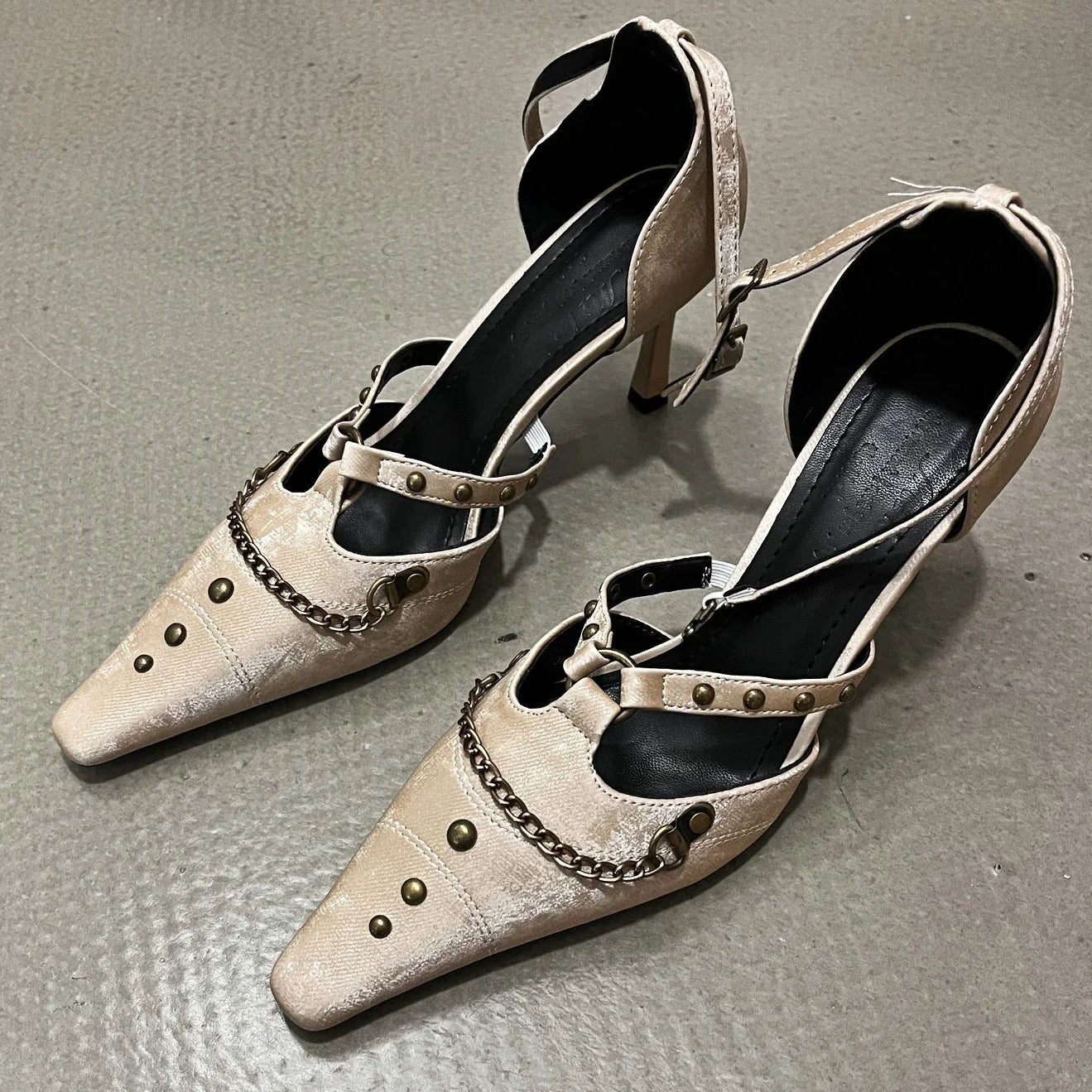 Retro Rivets Metal Chain High Heels Thin Heel Party Elegant Office Shoes Pointed Toe Pump Sandals