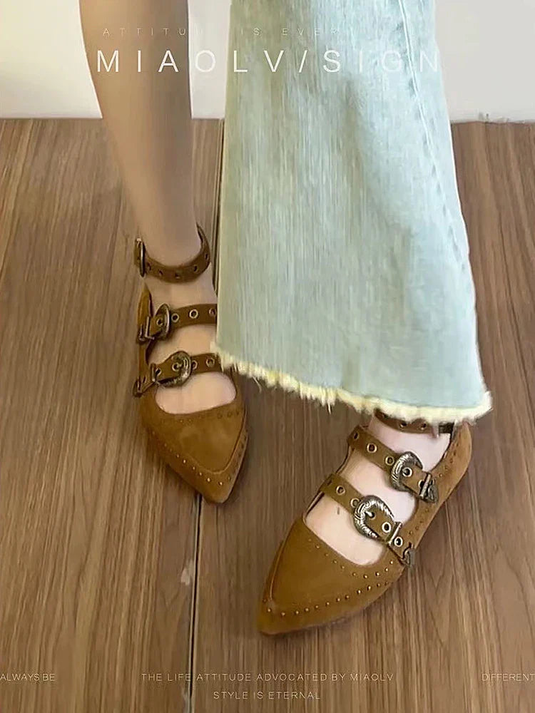 Retro Mary Jane Shoes British Style Pointed Toe Rivet Buckle Flat Bottom Beanie Shoes Girl Footwear