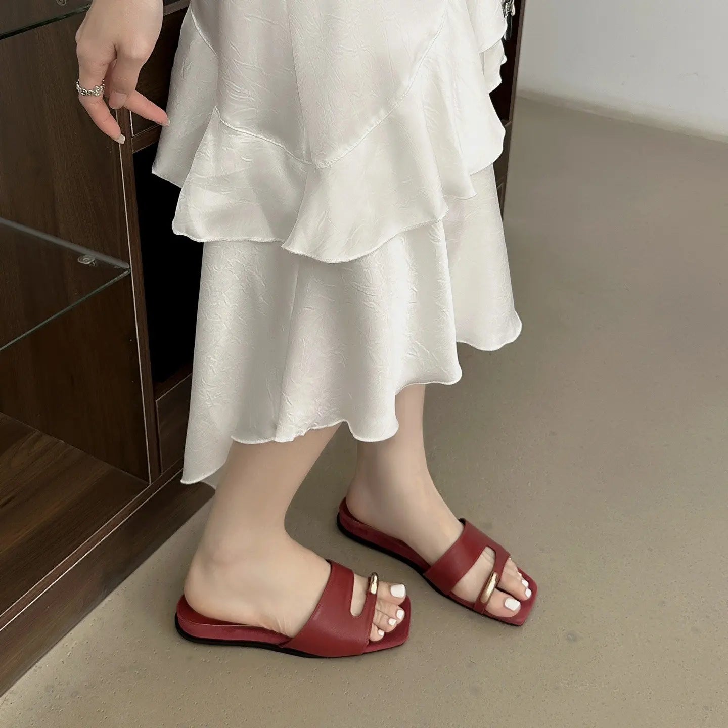 Shoes Woman Slippers Square Toe Slides Rivet Pantofle Flat Rivet Shoes Slippers Pan