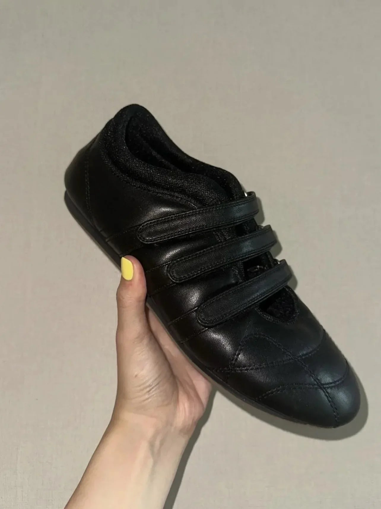 Shoes Soft Sole Comfortable Hollow White Shoes with Velcro Lightweight Mary Jane Flats Comfortable Loafers Shoes Fashion