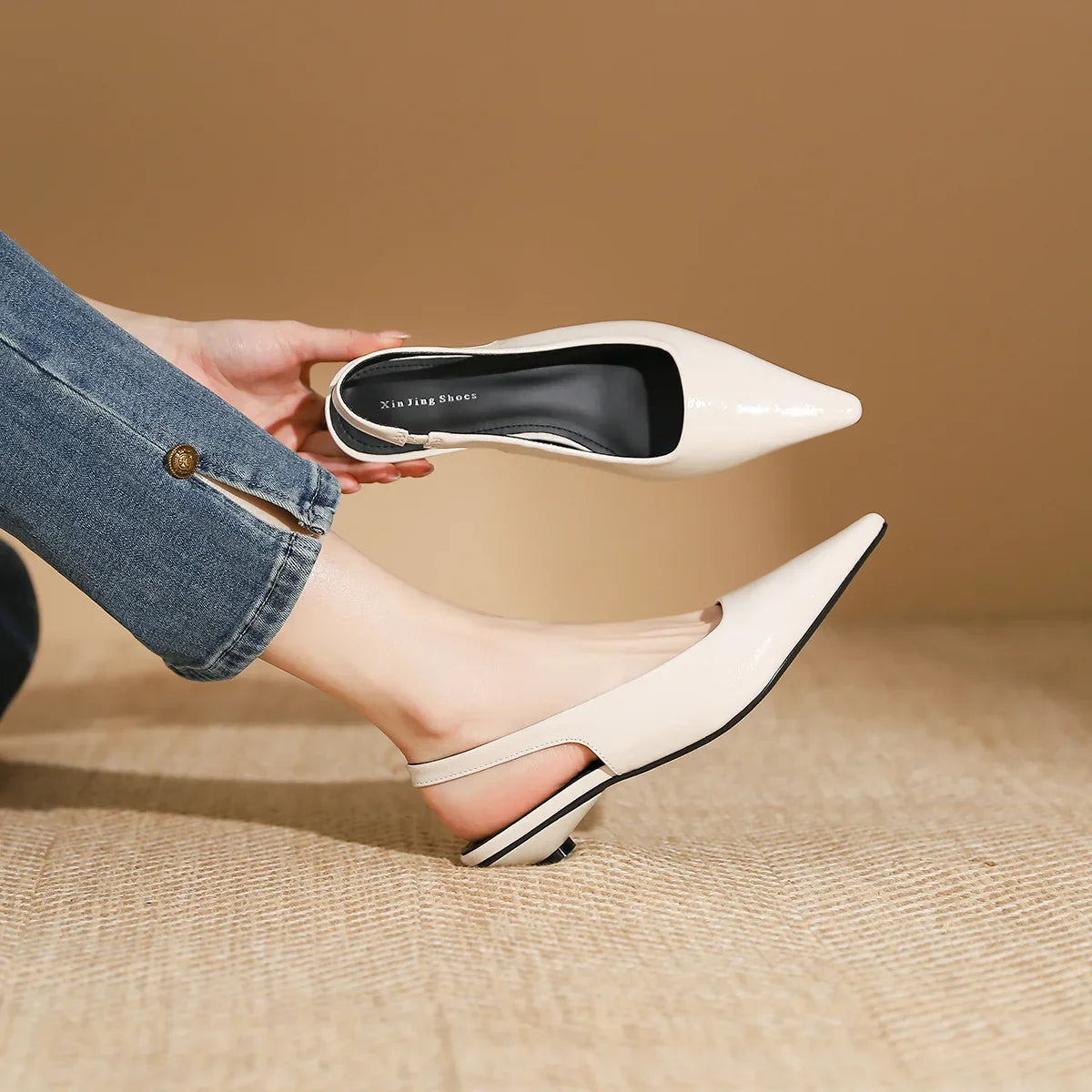 Delicate Red Shiny Leather Sandals Woman Slingback Low Heels Shoes Party Brides Tacones Mujer Pointed Toe Flats Sandalias