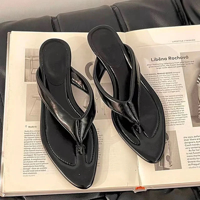 Flip Flops Pointed Toe Slippers Beach Shoes High Heels Shoes Clip Toe Casual Slides Mujer