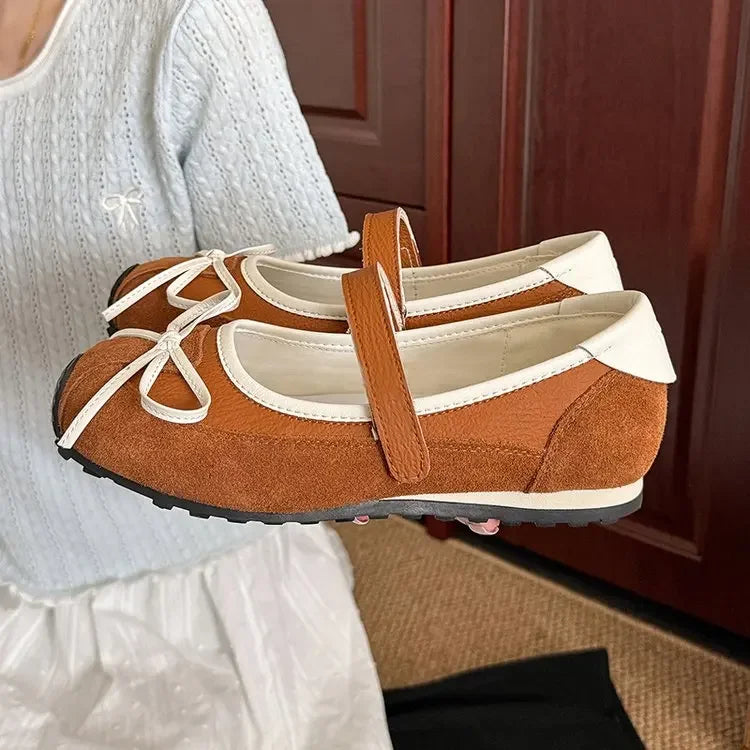 Mary Jane's Small Single Shoes Are Comfortable