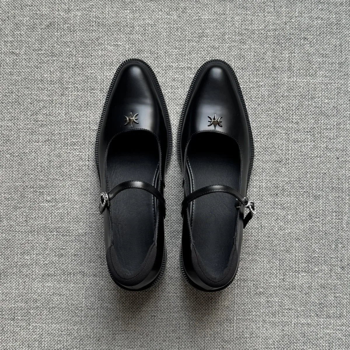 Shallow Mouthed Mary Jane Shoes Thick Heel with A Single Button Leather Shoes Metal Decorative Leisure Flat Shoes