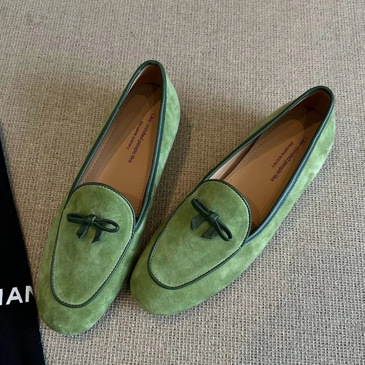 Suede Loafers shoes with Genuine Leather Bow Decoration Flat Shoes Comfortable Shallow Mouth Shoes