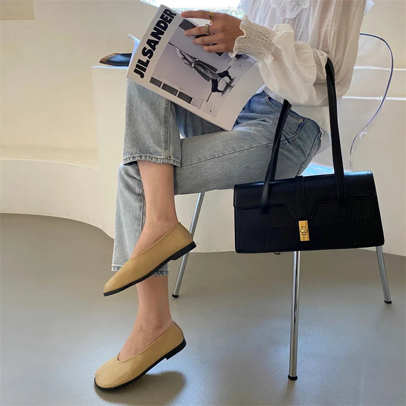 Retro Round Toe Loafers Solid Leather Flats Shallow V-Open Boat Mocasines Femmes Comfy Slip On Daily Walking Shoes Ladies