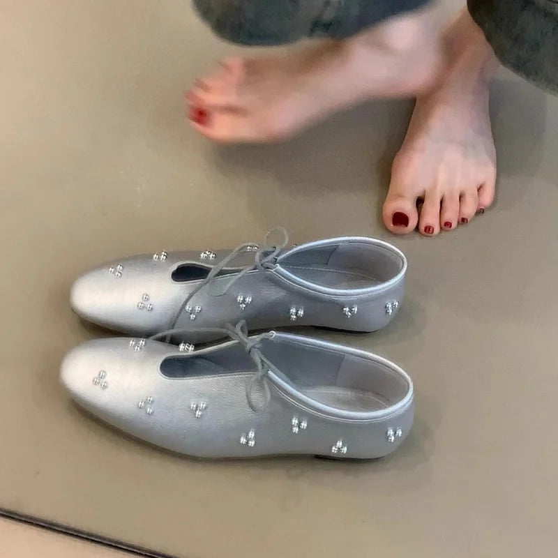 Metal Rivet Decoration Shallow Mouth Ballet Flats High Quality Soft Bottom Lacing Flat Shoes Casual Comfy Shoes