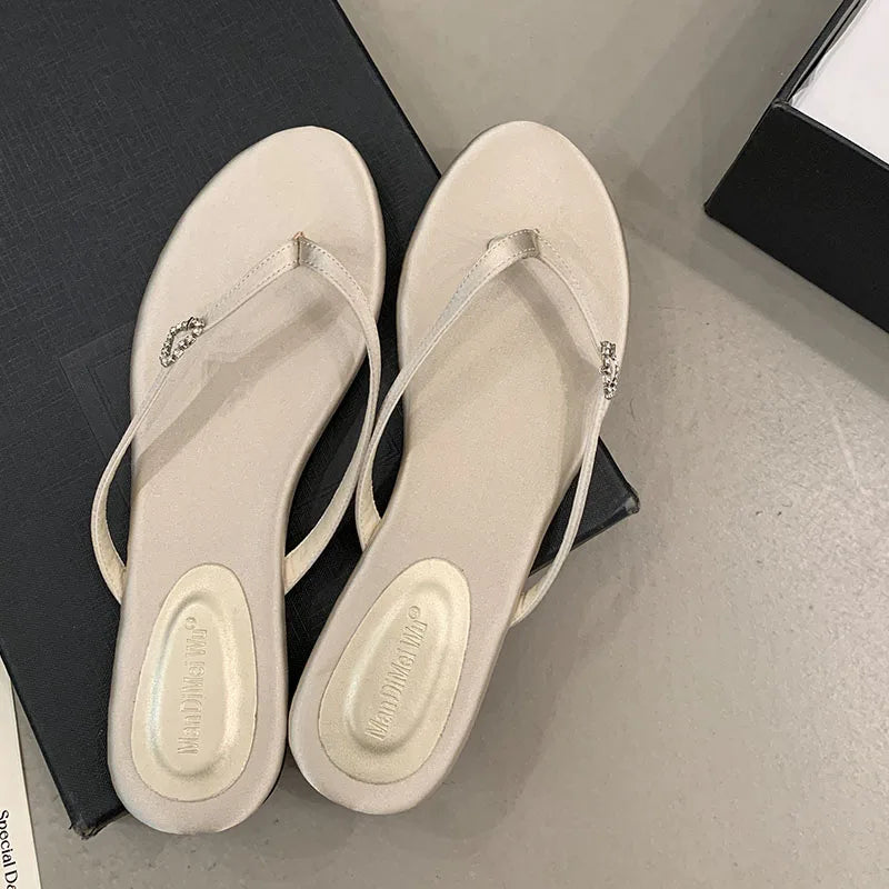 Round Toe Flats Slippers Shoes In Beach Slides Flats Sandals Shoes Flip flops