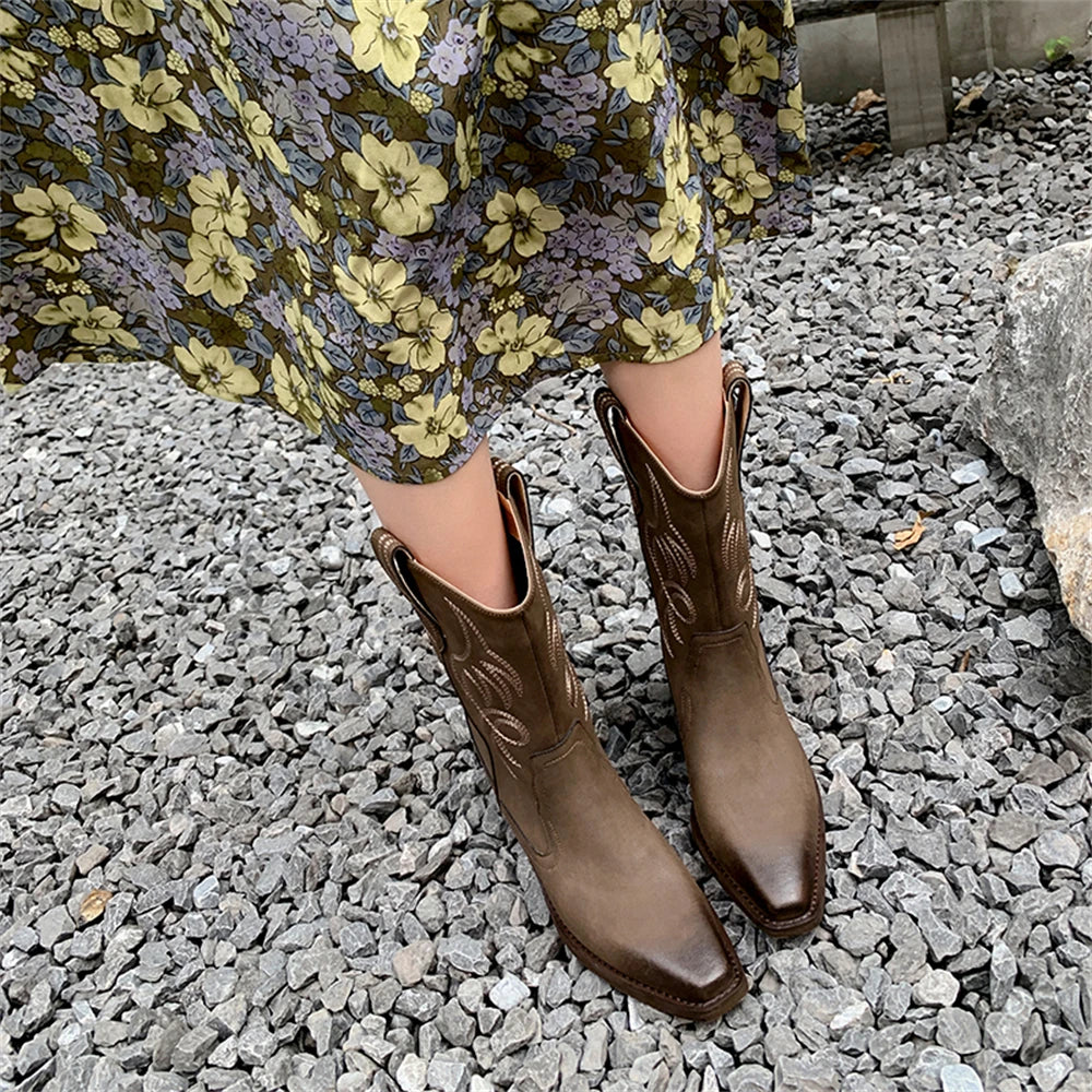 Embroidered Western Cowboy Boots