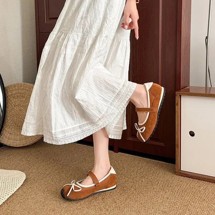 Mary Jane's Small Single Shoes Are Comfortable