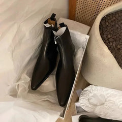 Retro Short Boots Autumn/Genuine Leather Pointed Chelsea Bootss Flat Bare shoes