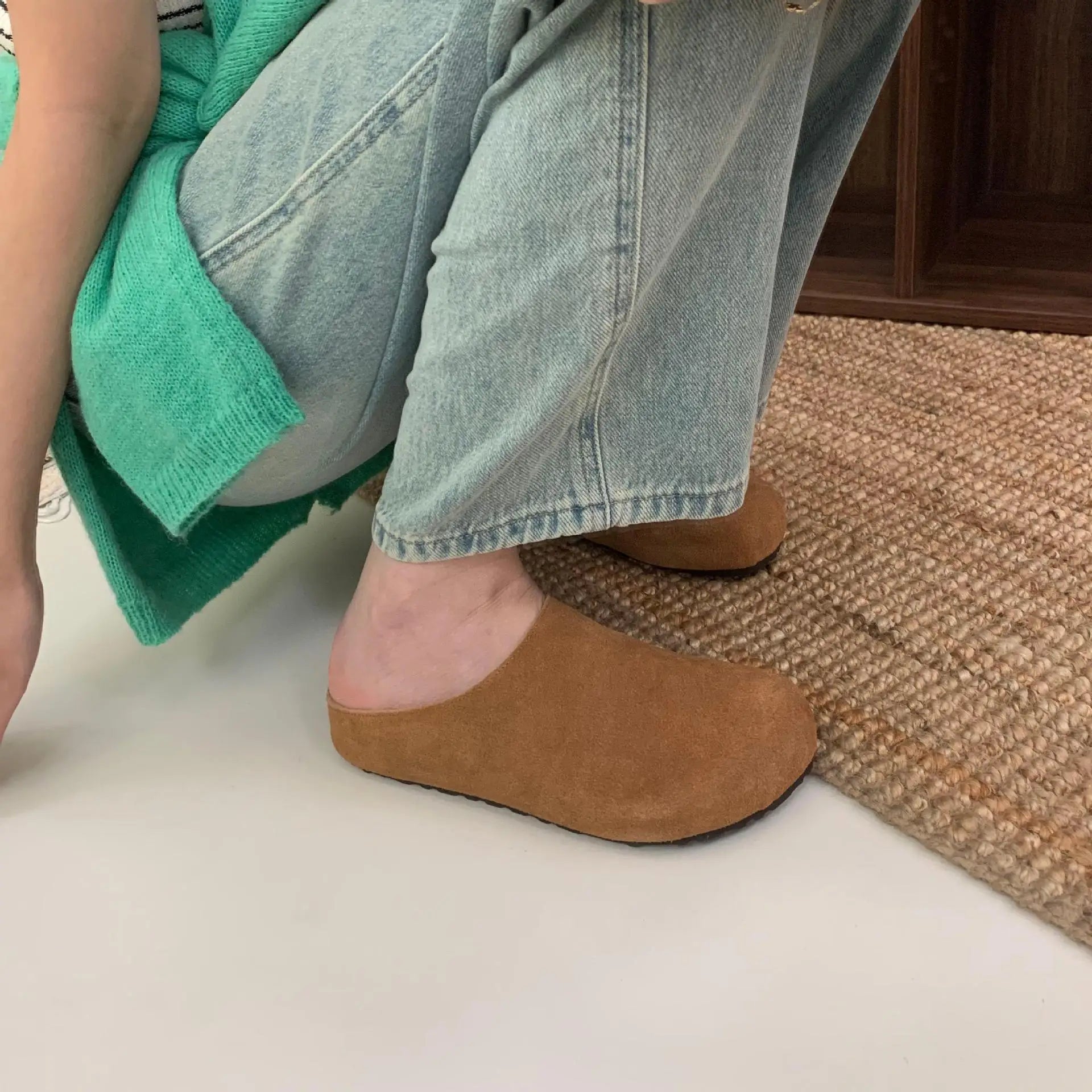 Low Slippers Soft Flock Cover Toe Loafers Slides Platform Comfort Fabric Hoof Heels Rubber PU Rome Shoes Ladie