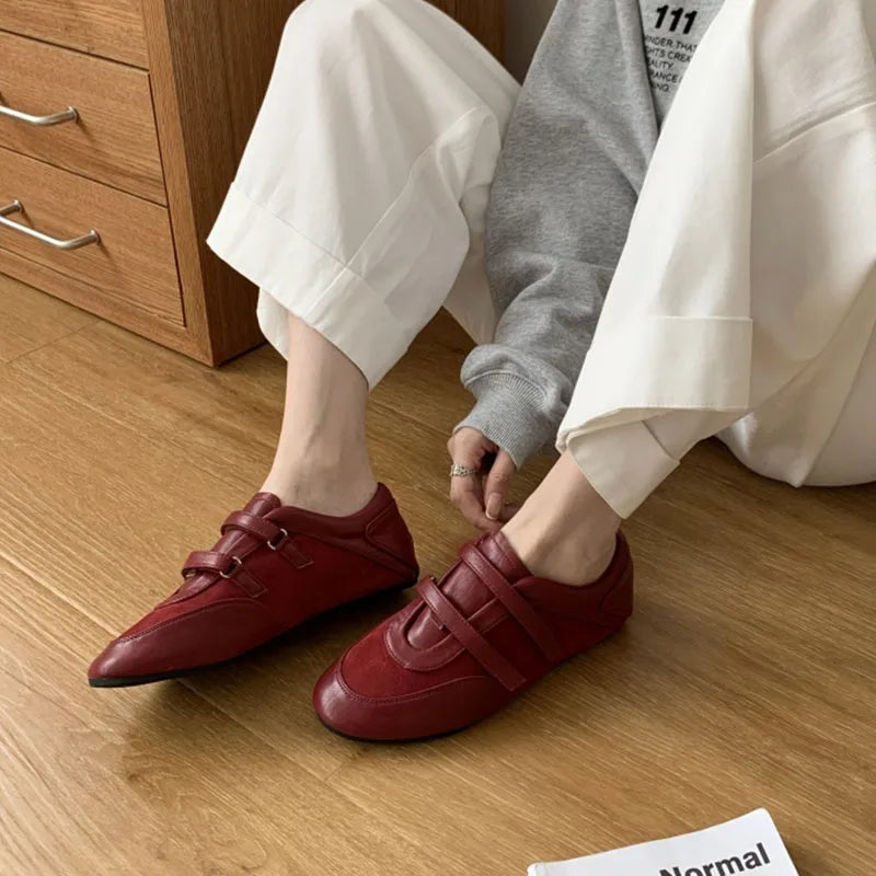 Red Coffee Brand Flat Shoes Round Toe Sneakers Soft Flat Heel Casual Outdoor Single Shoes
