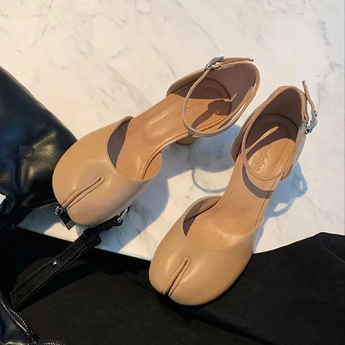 Tabi Ninja ShoesRound Split Toe Shallow Thick Heel Sandals Single Mid Heel Mary Janes