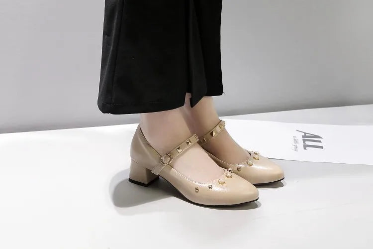 Big Size Shoes Woman Footwear Rivets Studs Large Size Dress PU TPR Med Rome Hoof Heels Rivets Studs Big Size Shoes