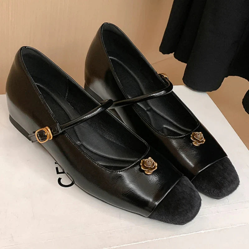 Simple Flower Mary Jane Shoes Round Head One Strap Vintage Metal Buckle Casual Office Square Heel Flat Shoes