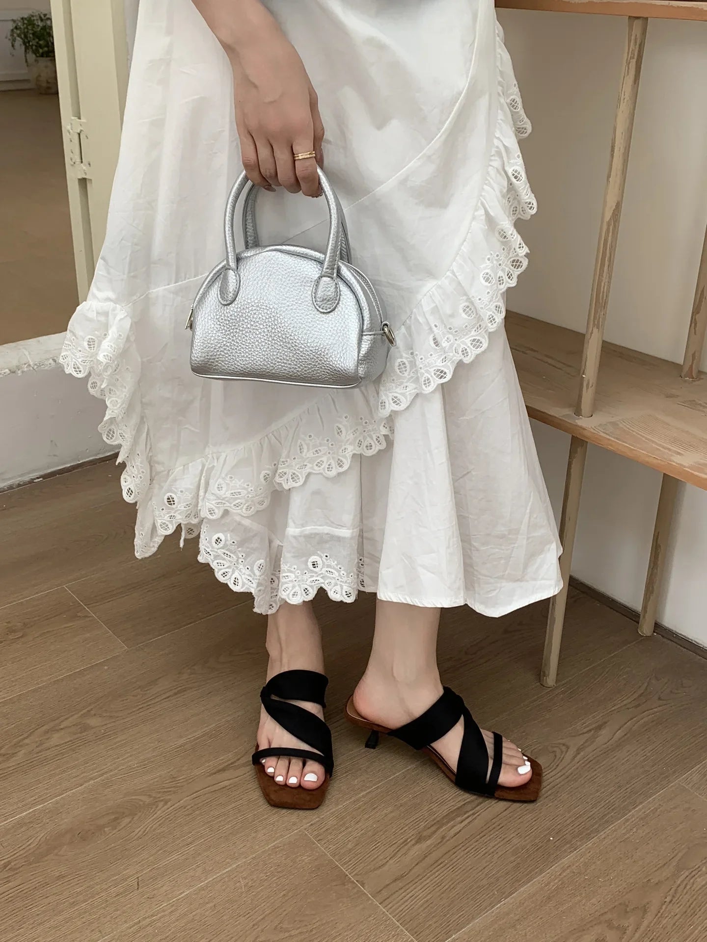 Low Shoes Rome PU Fabric Hoof Heels Silk Low Shoes Hoof Heels Silk Rome Fabric