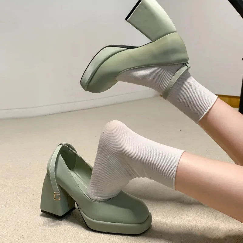Black Platform Pumps