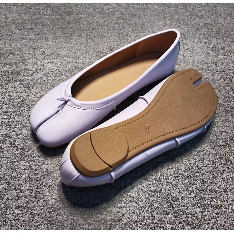 Split Toe Ballet Flats Tabi Shoes Casual Slip-on Loafers Pleated Leather Espadrilles Zapatillas Mujer