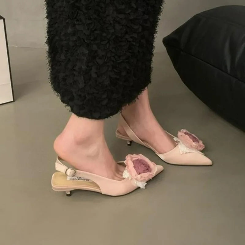 Flower Sandals Elegant Satin Mule Shoes Pointed Toe Pumps Low Heel Flowers Slingback Sandals