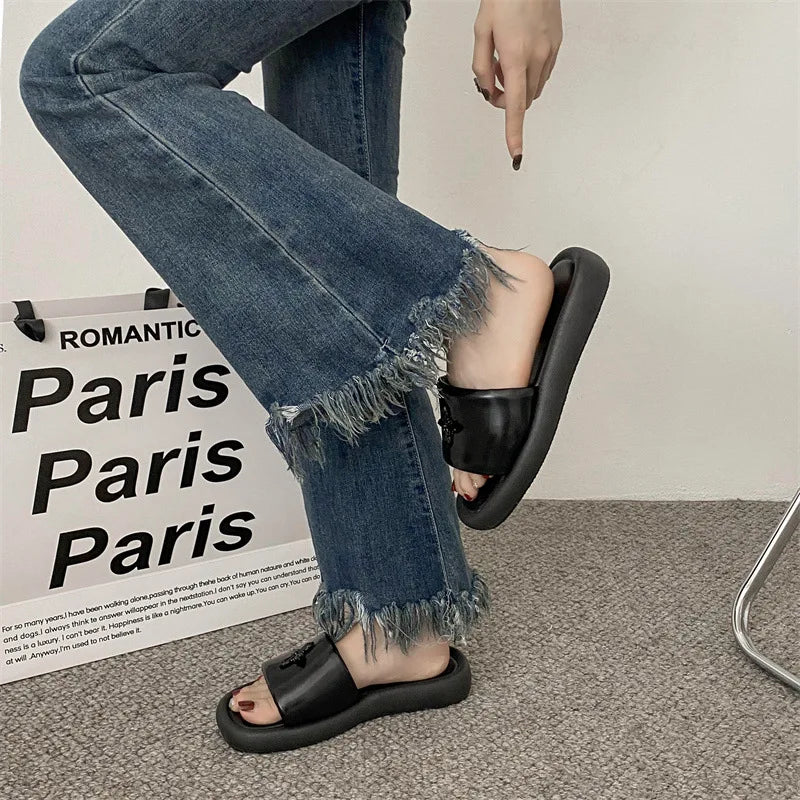 Soft Sole Slip-on Slippers Casual Flat Shoes Slipper Casual Flip Flops Ladies