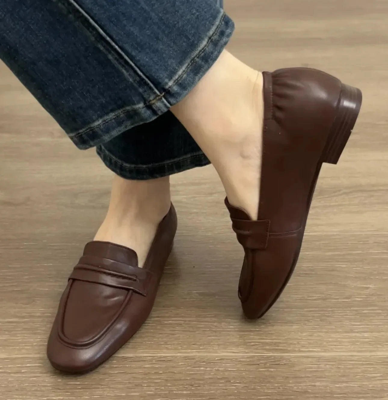 British Style Casual Lightweight Flat Shoes Office Retro Leather Loafers Flats
