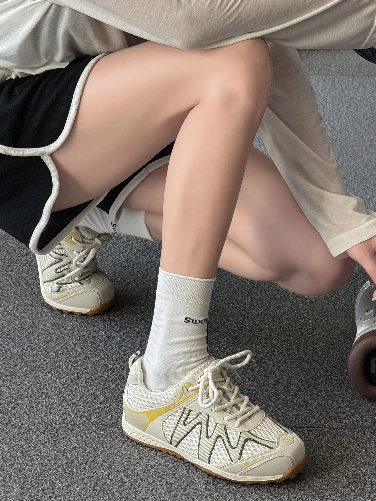 Sneakers Breathable Lace Up Running Shoes Outside Soft Soled Lightweight Comfortable Sneakers