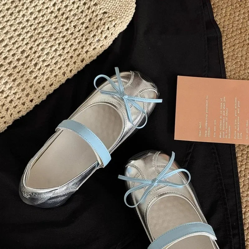 Mary Jane's Small Single Shoes Are Comfortable