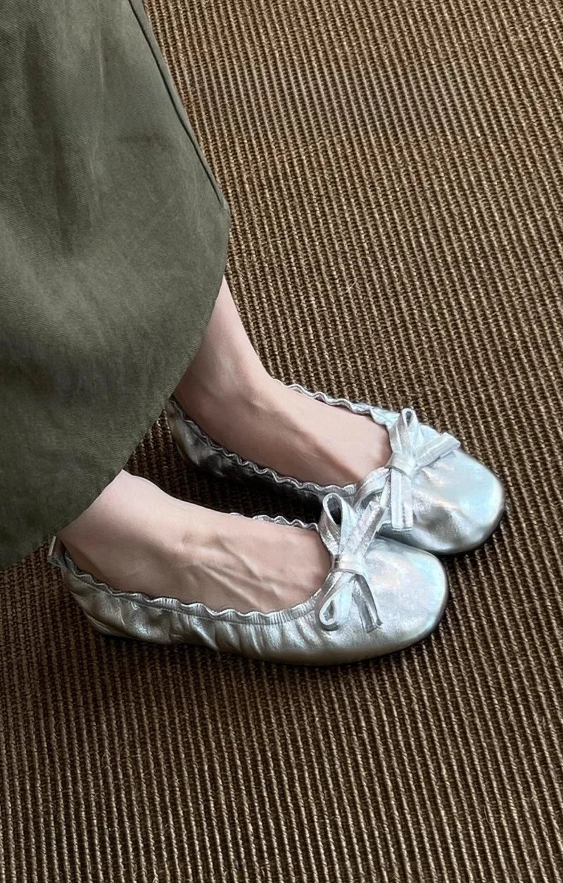 Red Bow Pleated Design Brand Ballet Flat Shoes Retro Round Toe Shallow Mary Jane Shoes Comfortable Moccasin