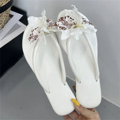 Design Camouflage Flower Low Flat Heels Slippers Clip Toe Casual Outdoors Beach Flip Flops Shoes