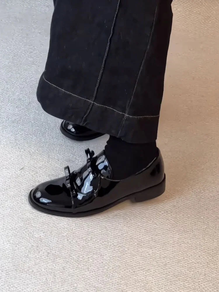Preppy Double Bowtie Oxfords Woman Low Heels Flats Shiny Small Leather Shoes College Girls Sneakers Femmes Derby Loafers