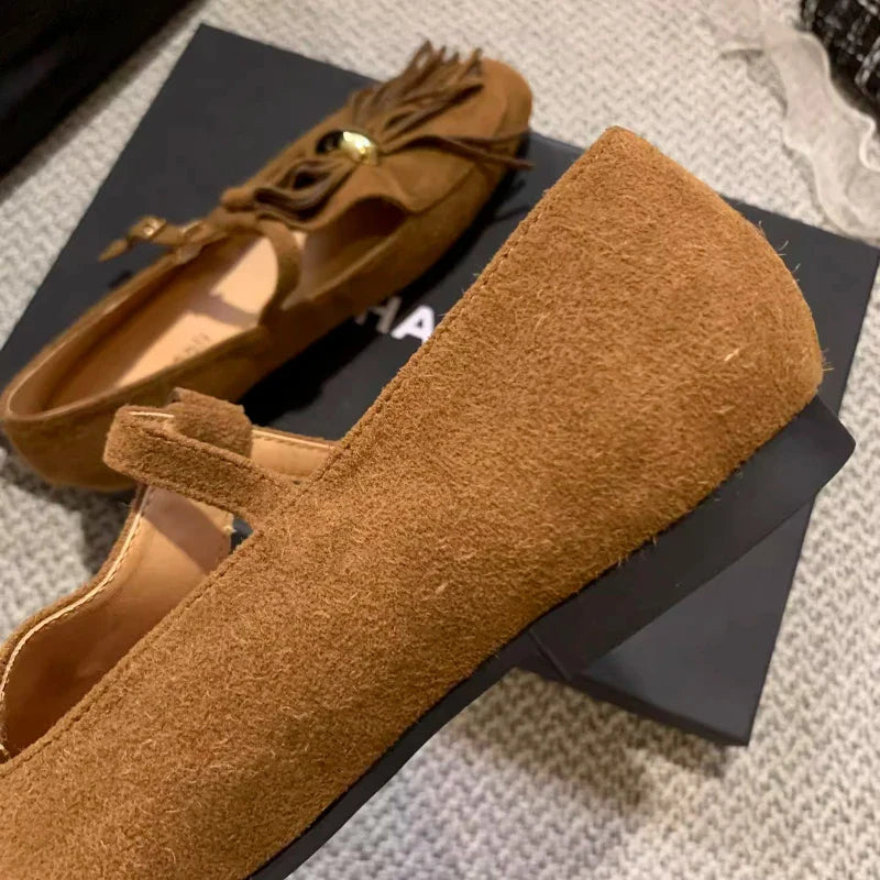 Metal Decoration Tassel Design Flats Comfortable Faux Suede Soft Sole Loafers Retro T Strap Buckle Mary Jane Shoes