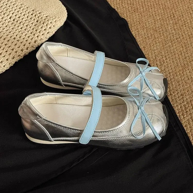 Mary Jane's Small Single Shoes Are Comfortable