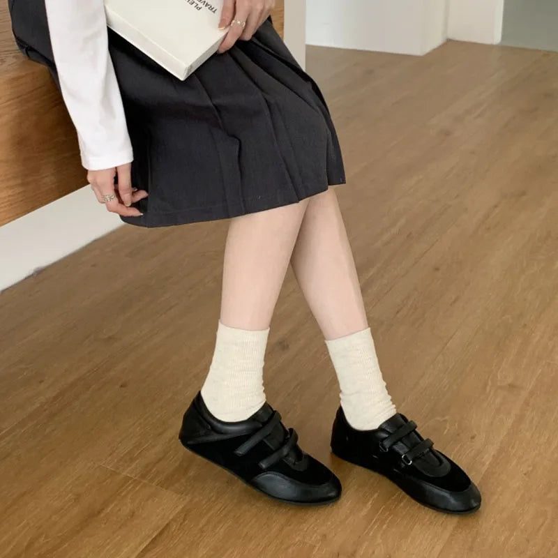 Red Coffee Brand Flat Shoes Round Toe Sneakers Soft Flat Heel Casual Outdoor Single Shoes